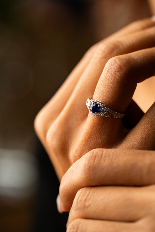 White Gold Engagement Ring with Diamonds and Sapphire