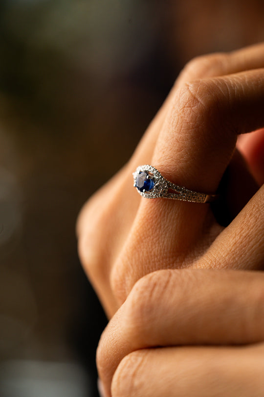 White Gold Engagement Ring with Diamonds and Sapphire