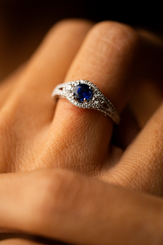 White Gold Engagement Ring with Diamonds and Sapphire