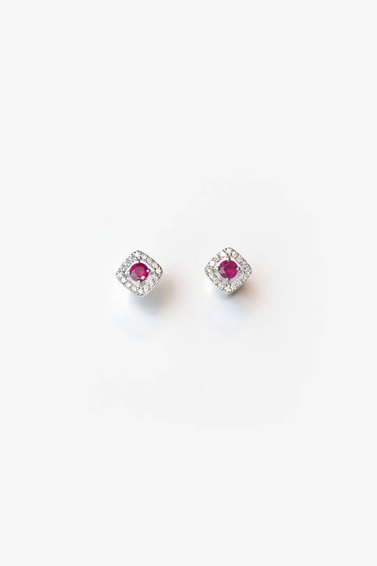 White Gold Earrings with Diamonds