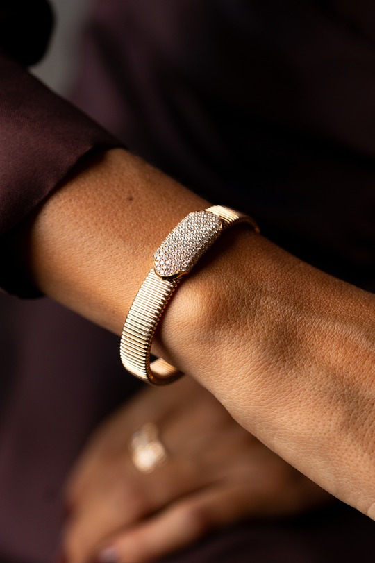 Pink Gold Texture Bracelet with Diamonds