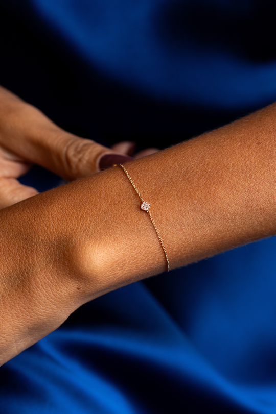 Pink Gold Chain Bracelet with Diamonds