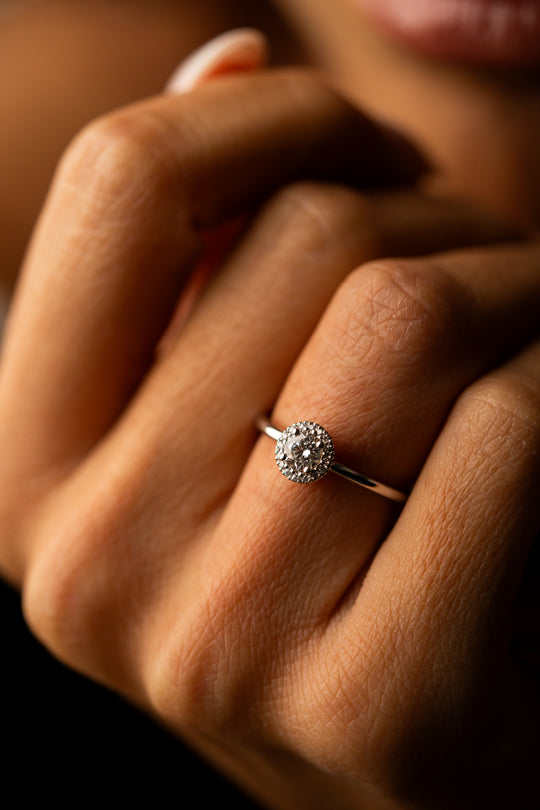 White Gold And Diamonds Engagement Ring