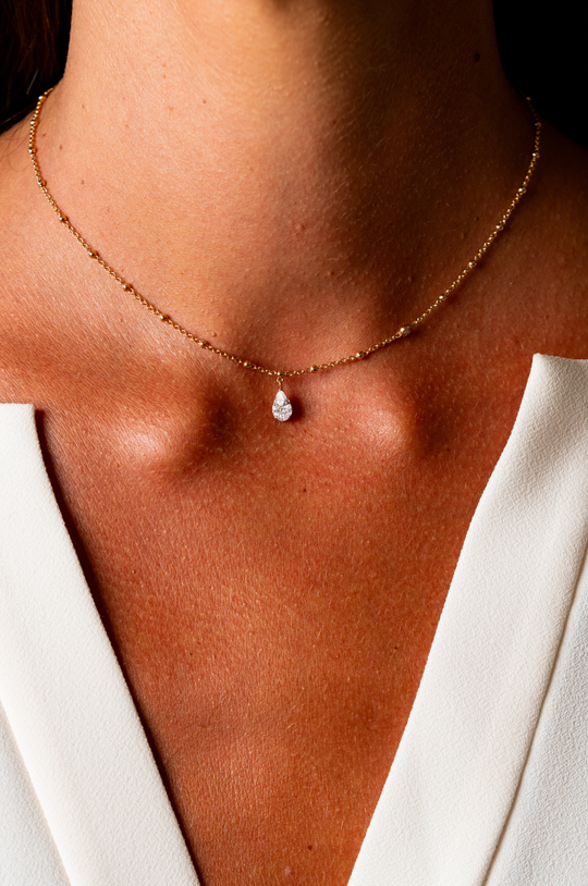 Fio em Ouro Rosa com Diamantes em Gota