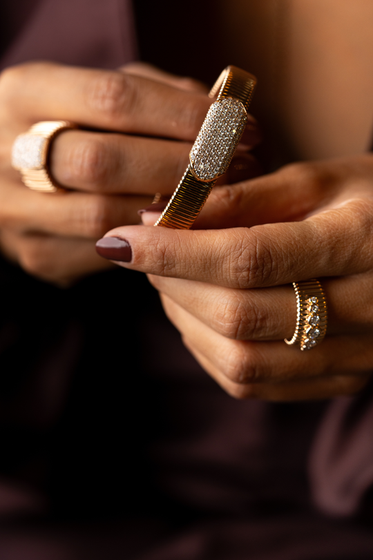 Pink Gold Texture Bracelet with Diamonds