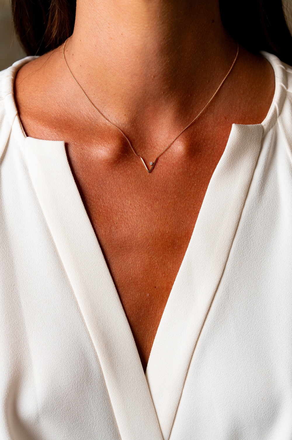 V Pink Gold Necklace with Diamond