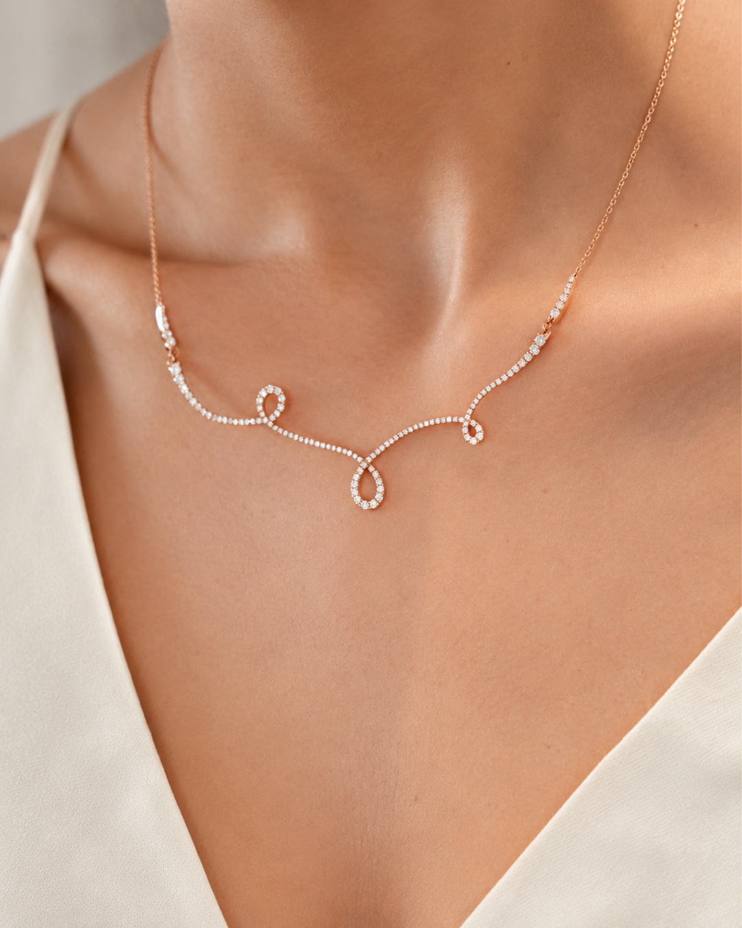 Pink Gold Maison Rose Necklace with Diamonds