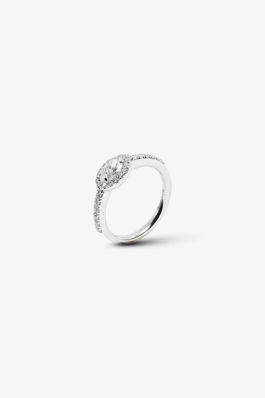 White Gold and Diamonds Engagement Ring