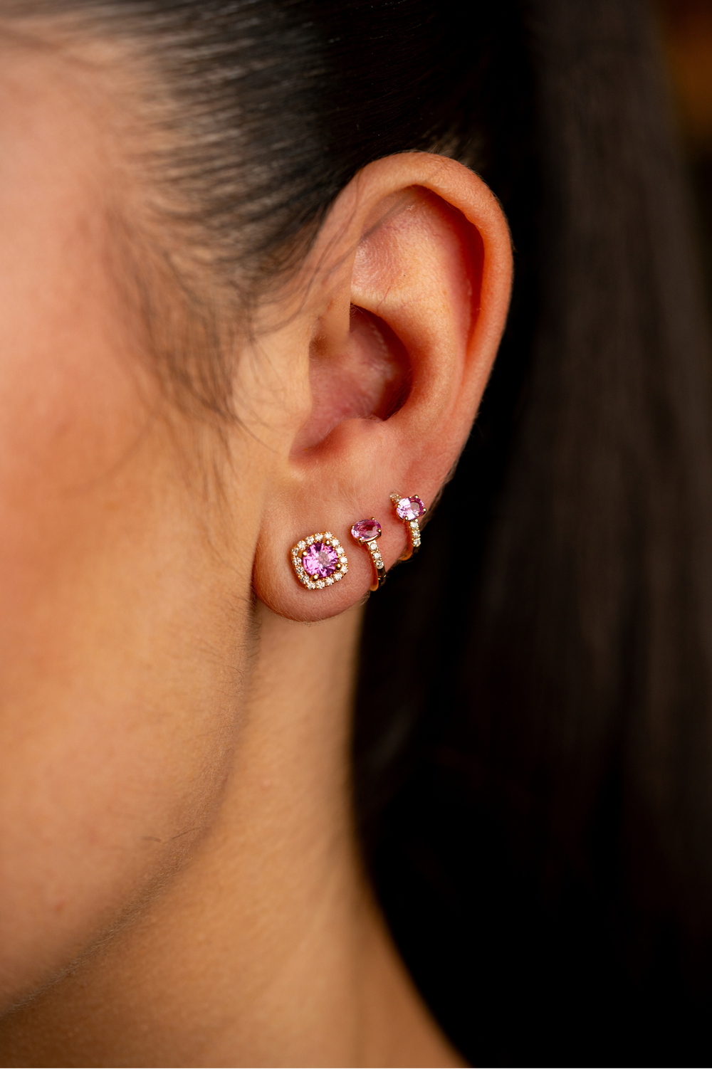 Square Earrings in Gold and Diamond with Sapphires