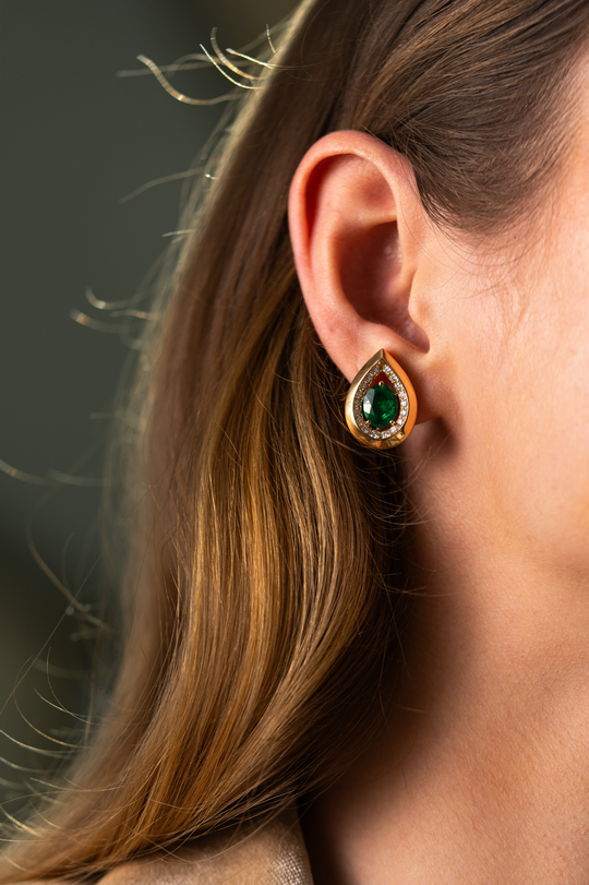 Pink Gold Earrings with Diamonds and Emerald