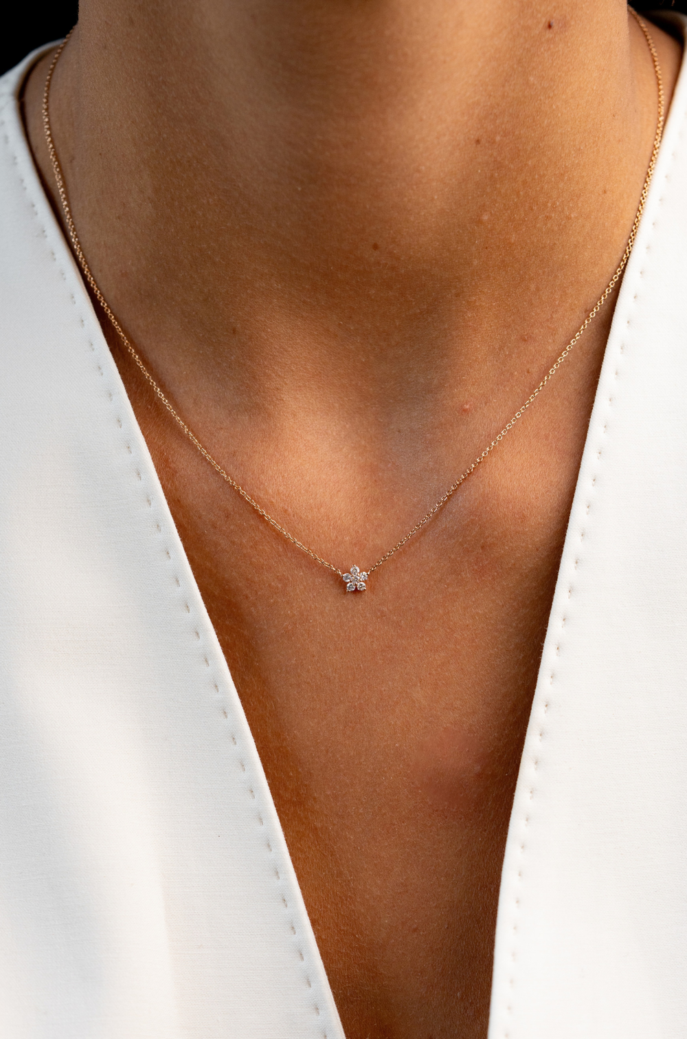 Flower Pink Gold Necklace with Diamonds