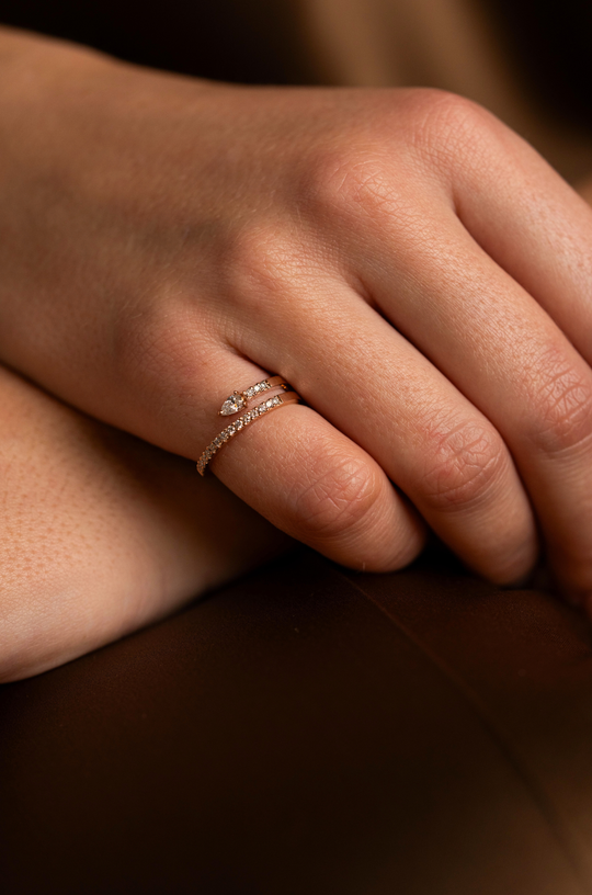 Pink Gold Sattelite Ring With Diamonds