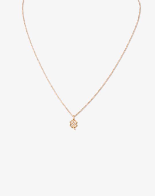 Necklace with Clover and Diamonds