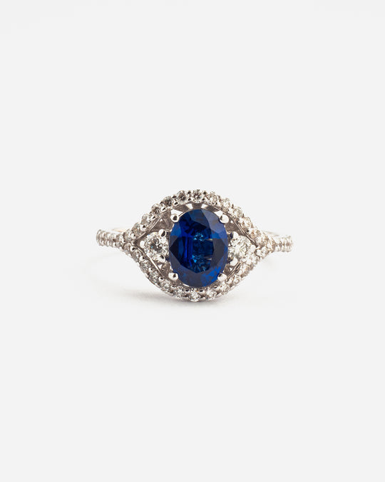 White Gold Engagement Ring with Diamonds and Sapphire